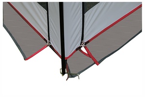 Просторная кухня-столовая для большой компании High Peak Pavillon